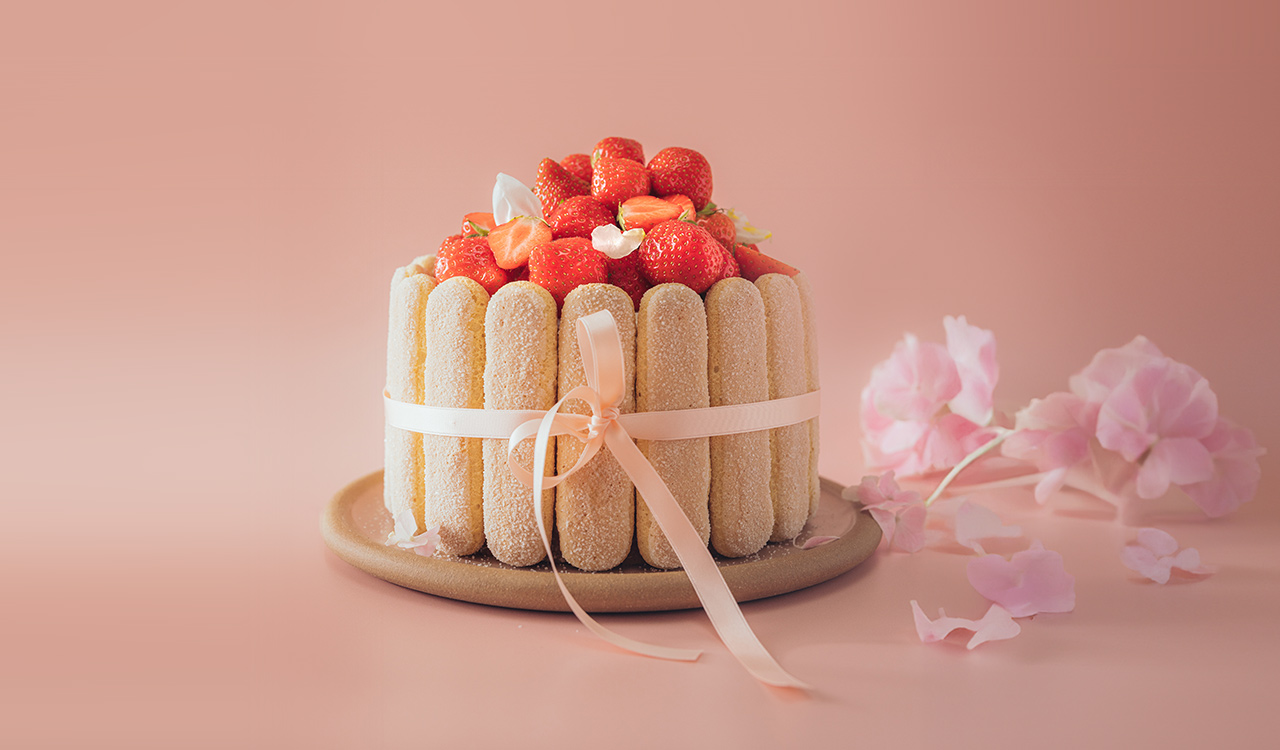 Muttertagstorte Charlotte mit Biskotten verfeinert mit Mozart Chocolate Liqueur