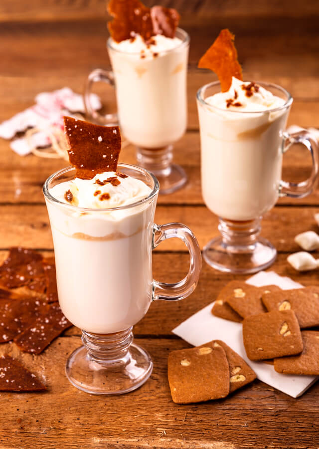 Mozart White Caramel Cookie Hot Chocolate