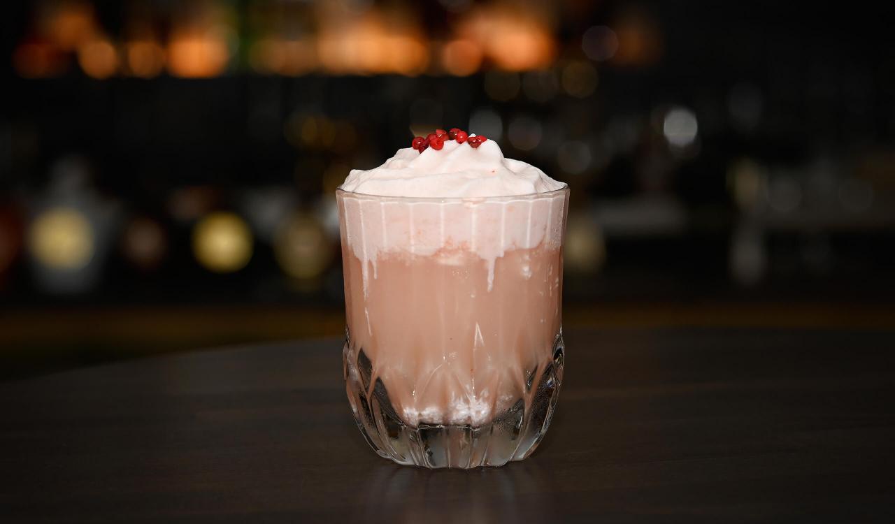 Mozart Chocolate Strawberry Espuma Strawberries & Cream Cocktail